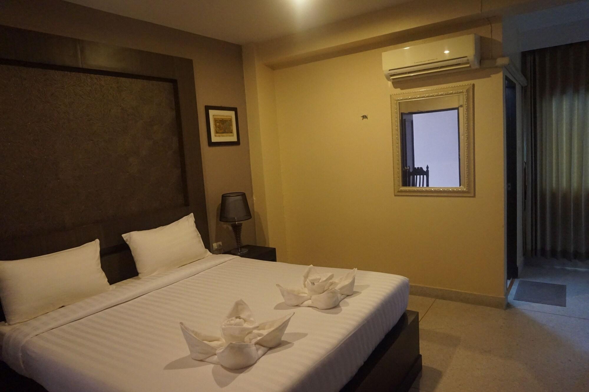 Metro Residence Surin Bagian luar foto