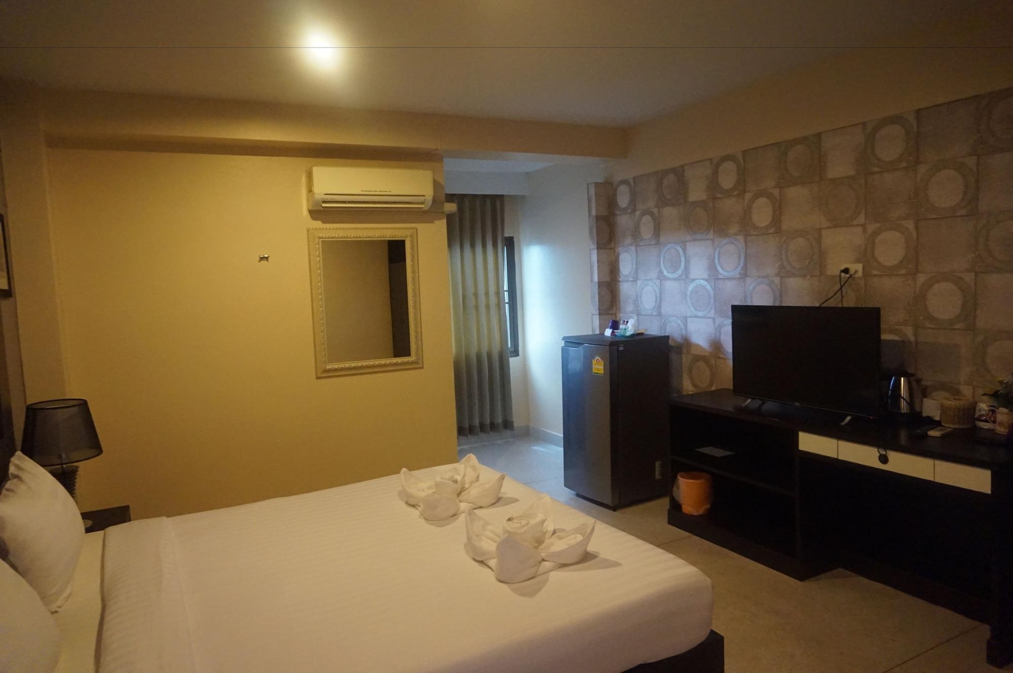 Metro Residence Surin Bagian luar foto