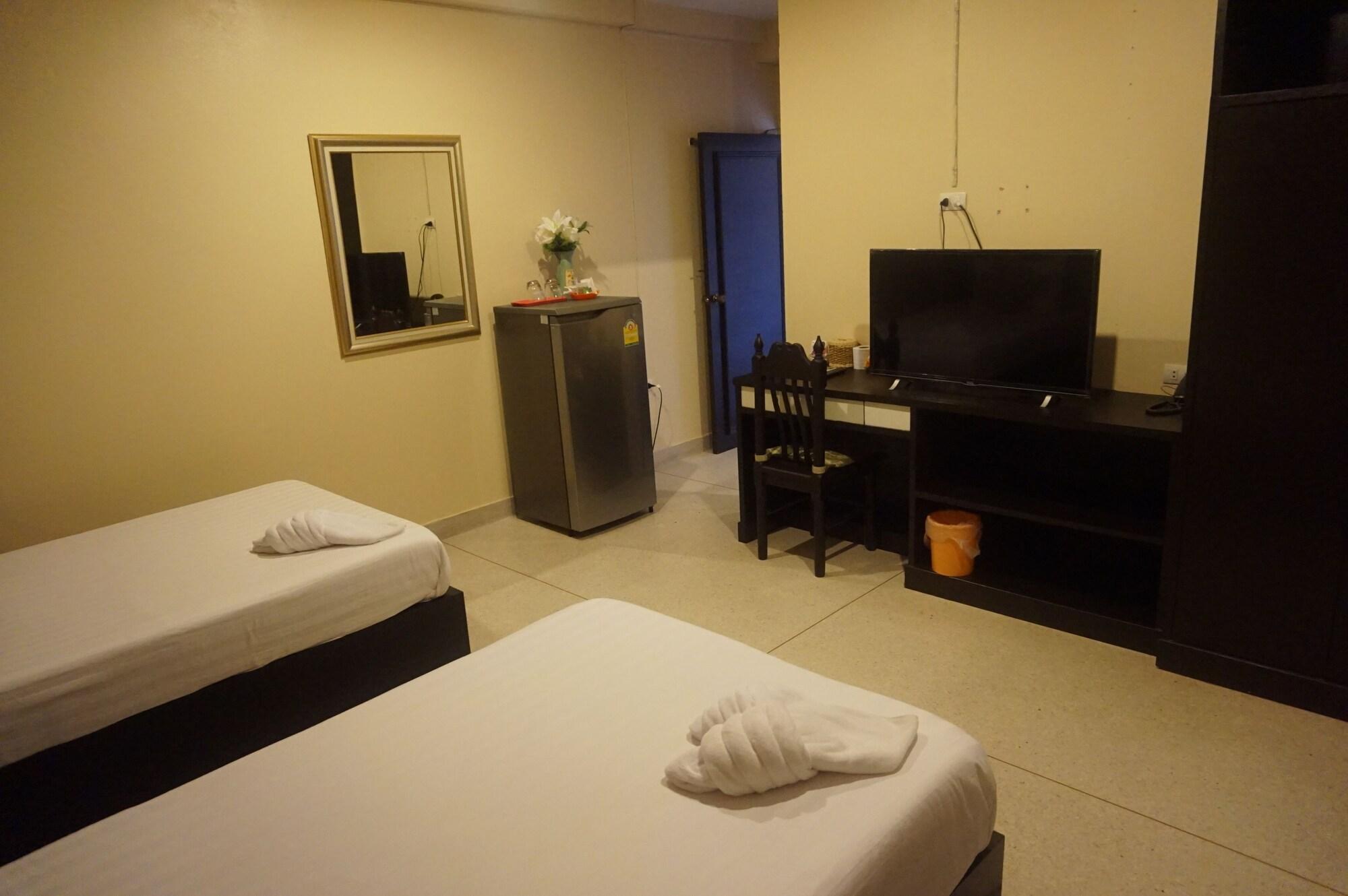 Metro Residence Surin Bagian luar foto