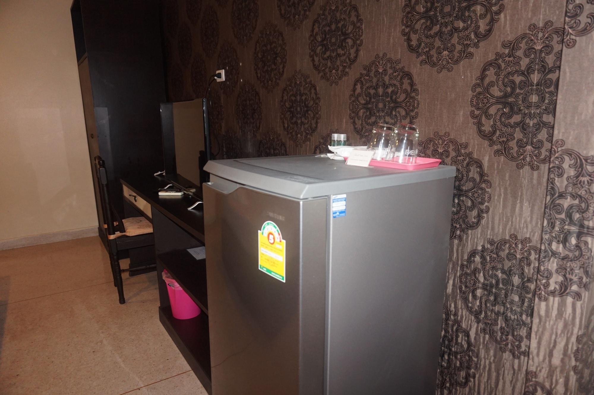 Metro Residence Surin Bagian luar foto
