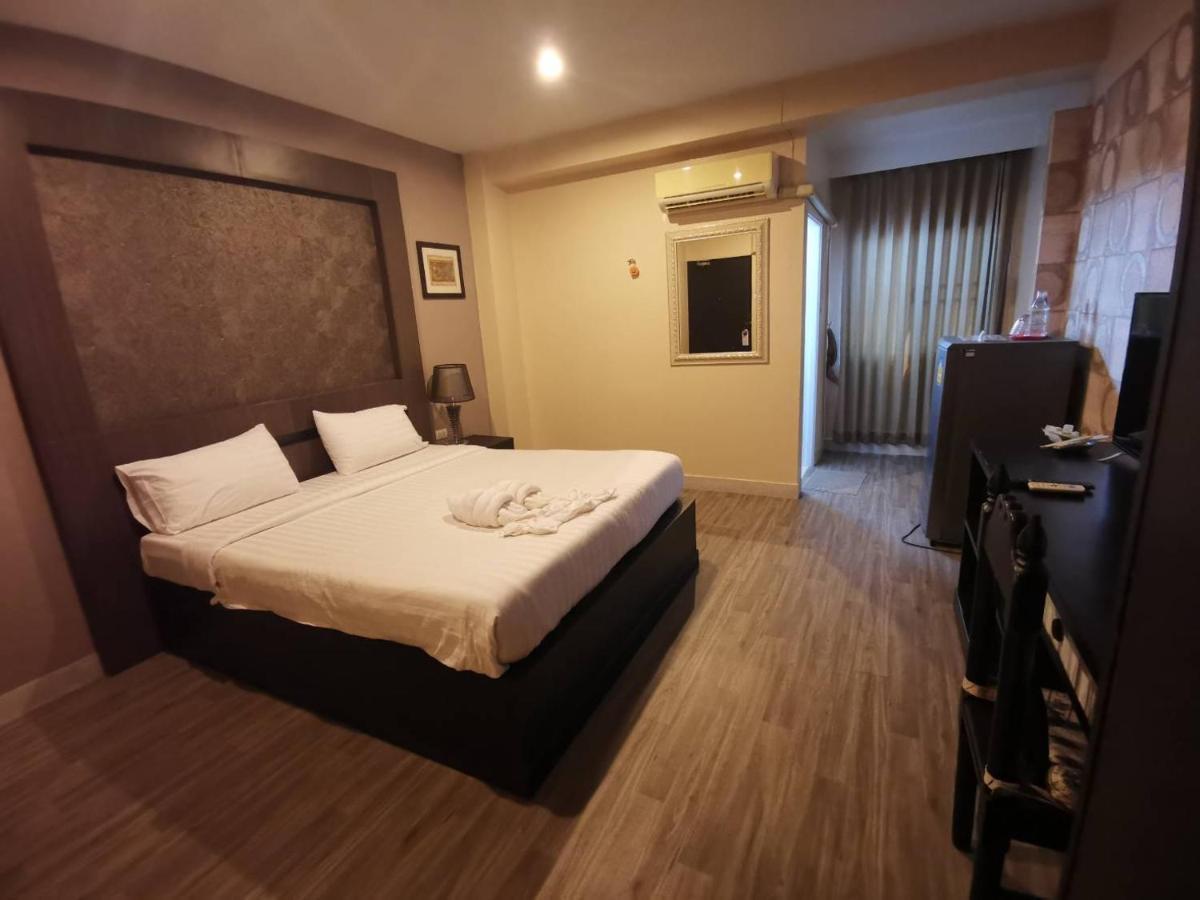 Metro Residence Surin Bagian luar foto