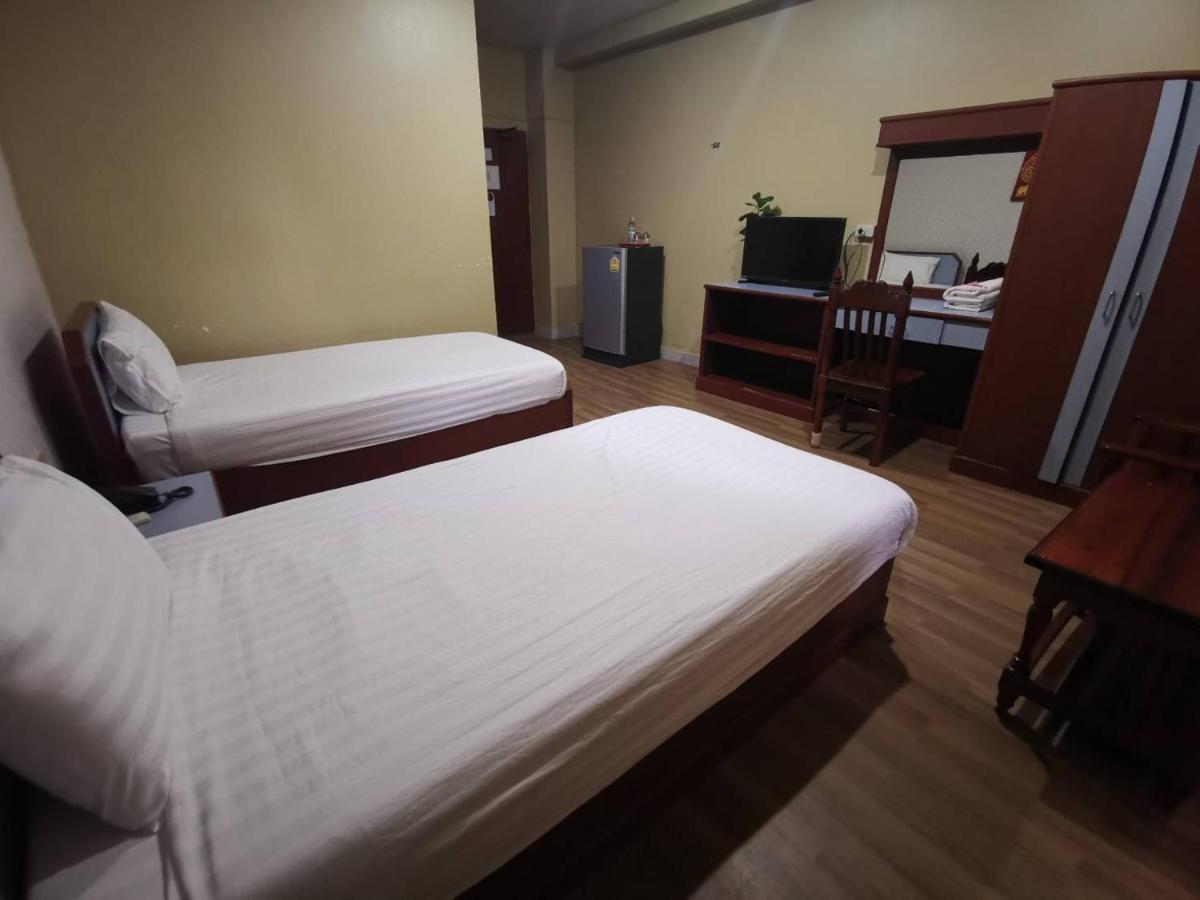 Metro Residence Surin Bagian luar foto